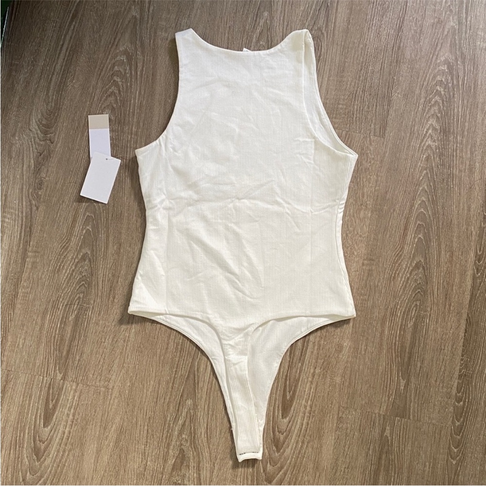 BP Ribbed White Tank Top - Picture 3 of 4